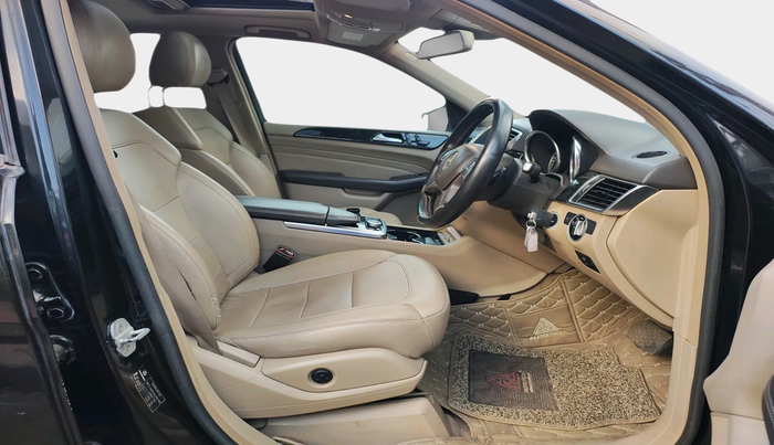 2012 Mercedes Benz Ml Class 250 CDI, Diesel, Automatic, 1,13,464 km, interior