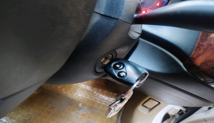 2015 Honda Mobilio 1.5L I-VTEC V, Petrol, Manual, 28,144 km, interior