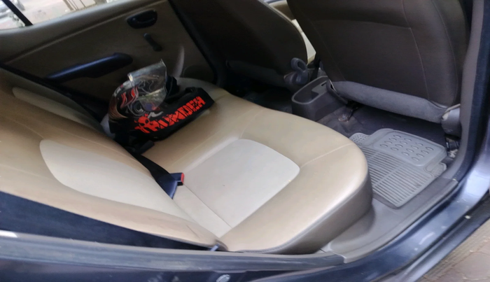 2013 Hyundai i10 ERA 1.1, Petrol, Manual, 37,720 km, interior