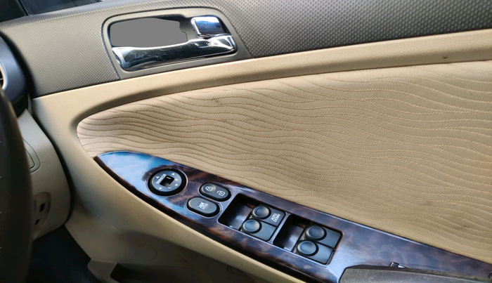 2012 Hyundai Verna FLUIDIC 1.6 VTVT, Petrol, Manual, 70,812 km, interior