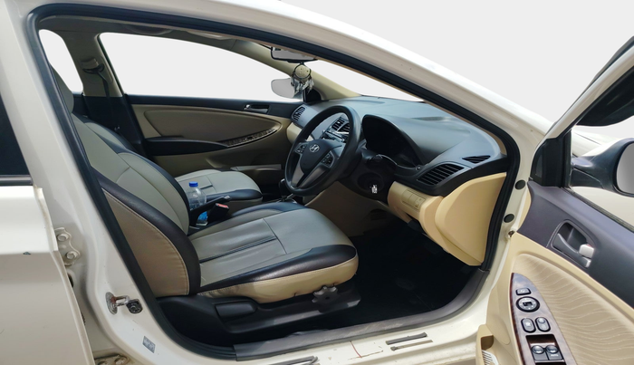 2016 Hyundai Verna FLUIDIC 4S1.6 VTVT SX AT, Petrol, Automatic, 42,236 km, interior