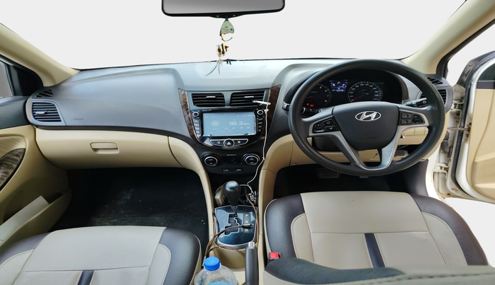 2016 Hyundai Verna FLUIDIC 4S1.6 VTVT SX AT, Petrol, Automatic, 42,236 km, interior