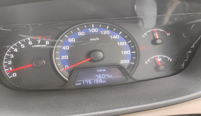 2014 Hyundai Xcent S 1.2, Petrol, Manual, 1,75,198 km, interior