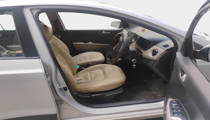 2014 Hyundai Xcent S 1.2, Petrol, Manual, 1,75,198 km, interior