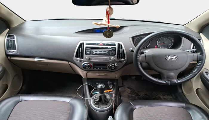 2014 Hyundai i20 MAGNA (O) 1.2, Petrol, Manual, 31,720 km, interior