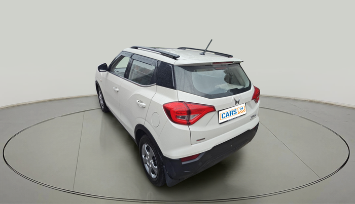 2023 Mahindra XUV300 W6 1.2 PETROL AMT, Petrol, Automatic, 26,790 km, exterior