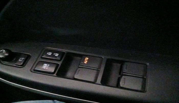 2016 Maruti Baleno ALPHA PETROL 1.2, Petrol, Manual, 34,609 km, interior