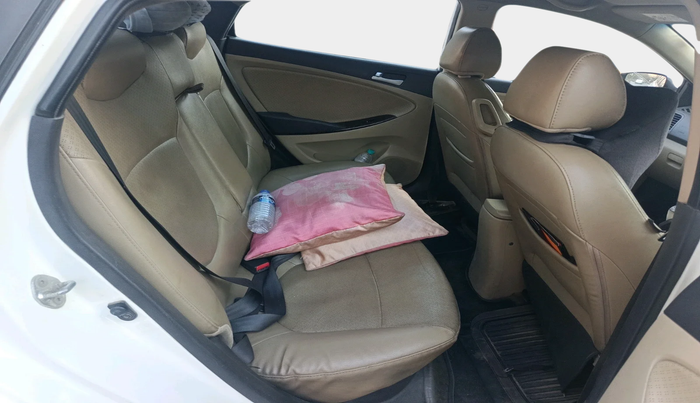 2015 Hyundai Verna FLUIDIC 1.6 CRDI SX, Diesel, Manual, 2,25,169 km, interior