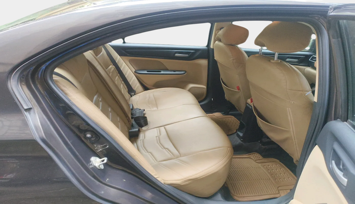 2020 Honda Amaze 1.2L I-VTEC VX, Petrol, Manual, 20,041 km, interior