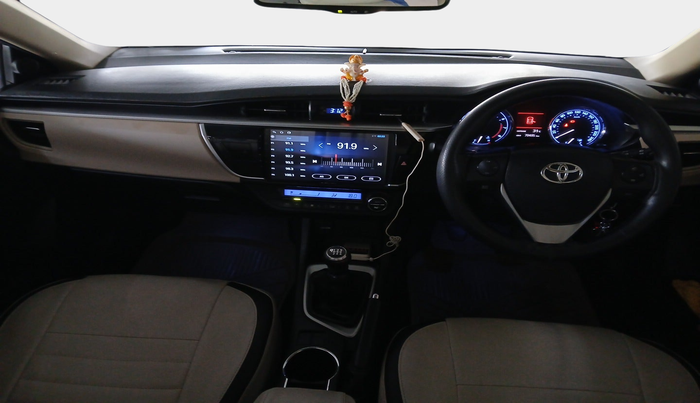 2014 Toyota Corolla Altis G PETROL, Petrol, Manual, 78,487 km, interior