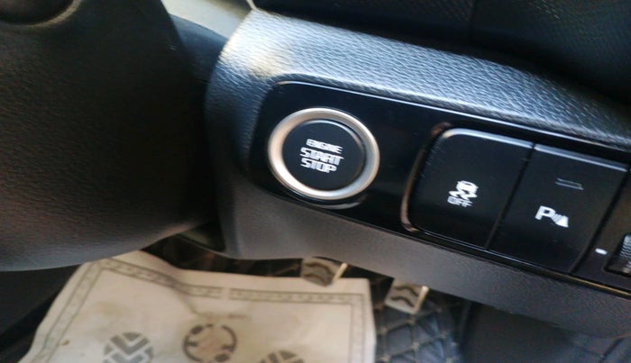 2021 KIA SONET GTX PLUS 1.0 IMT, Petrol, Manual, 13,427 km, interior