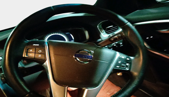 2016 Volvo S60 Momentum D4, Diesel, Automatic, 95,526 km, interior