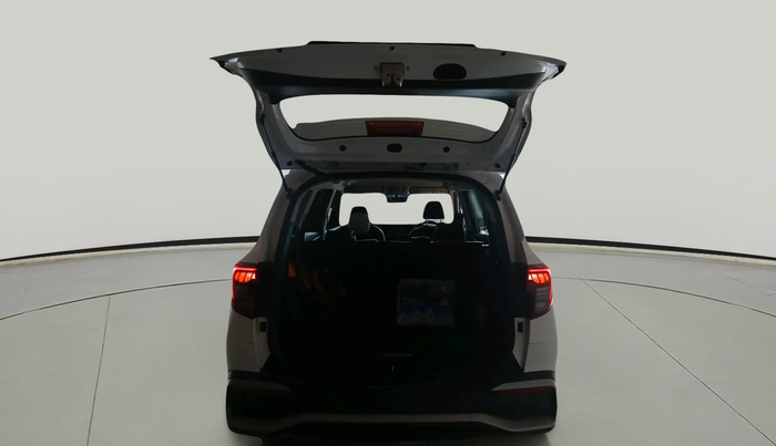 2024 KIA CARENS PRESTIGE PLUS 1.5 PETROL IMT 7 STR, Petrol, Manual, 20,696 km, exterior