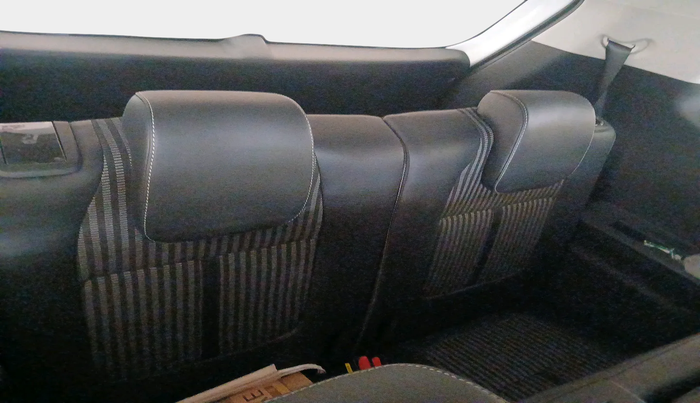 2024 KIA CARENS PRESTIGE PLUS 1.5 PETROL IMT 7 STR, Petrol, Manual, 20,696 km, interior