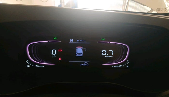 2024 KIA CARENS PRESTIGE PLUS 1.5 PETROL IMT 7 STR, Petrol, Manual, 20,696 km, interior