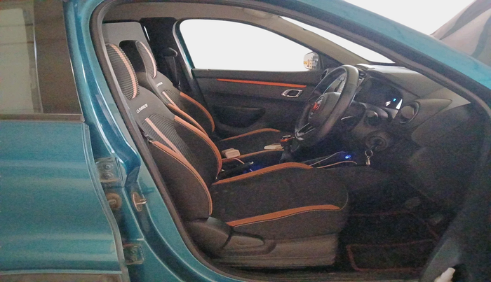 2021 Renault Kwid CLIMBER 1.0 (O), Petrol, Manual, 29,689 km, interior