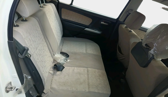 2016 Maruti Wagon R 1.0 VXI, Petrol, Manual, 16,562 km, interior
