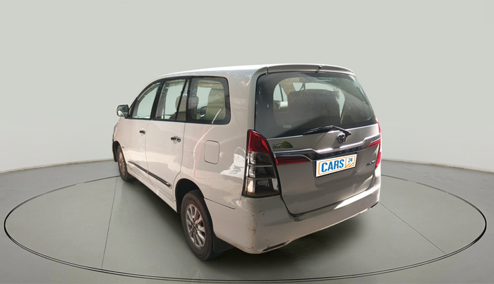 2014 Toyota Innova 2.5 VX 8 STR, Diesel, Manual, 2,42,007 km, exterior