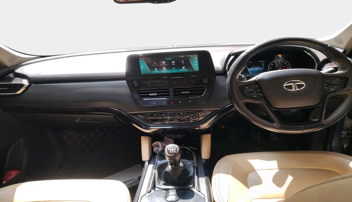 2021 Tata Safari XZ PLUS 6 S, Diesel, Manual, 83,025 km, interior
