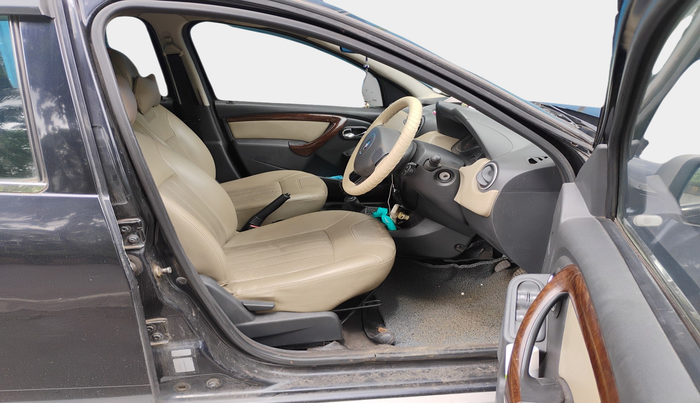 2013 Renault Duster 110 PS RXZ DIESEL, Diesel, Manual, 1,02,172 km, interior