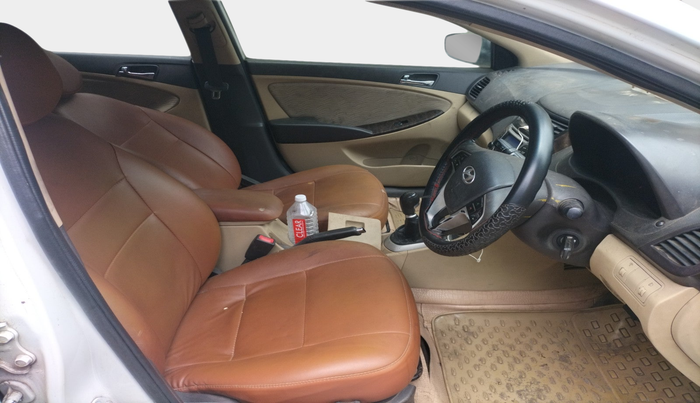 2012 Hyundai Verna FLUIDIC 1.6 CRDI SX, Diesel, Manual, 90,002 km, interior