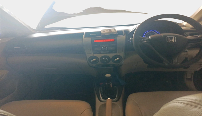 2013 Honda City 1.5L I-VTEC S MT, Petrol, Manual, 1,30,486 km, interior