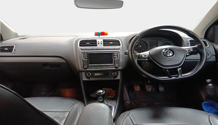 2019 Volkswagen Polo HIGHLINE PLUS 1.0, Petrol, Manual, 1,13,194 km, interior