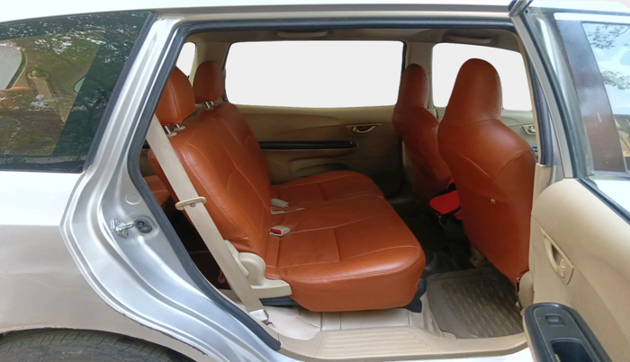 2015 Honda Mobilio 1.5L I-DTEC S, Diesel, Manual, 1,19,867 km, interior