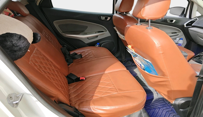 2017 Ford Ecosport TITANIUM 1.5L DIESEL, Diesel, Manual, 1,00,982 km, interior