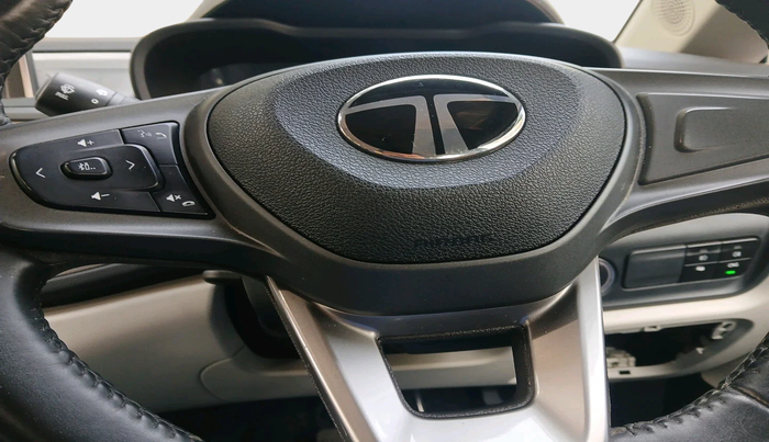 2024 Tata ALTROZ XZ PLUS SUNROOF CNG, Petrol, Manual, 13,394 km, interior