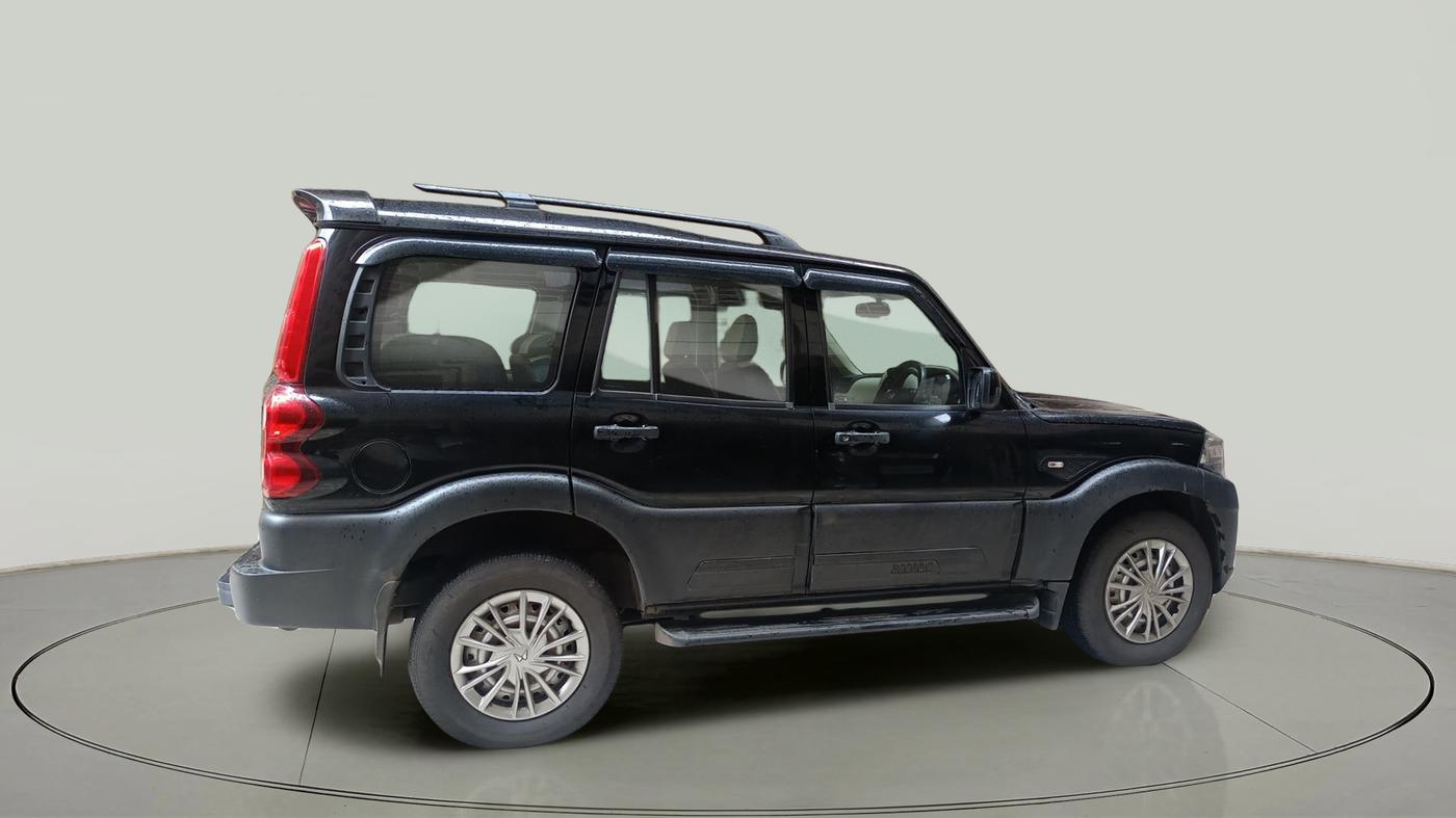 2024 Mahindra SCORPIO CLASSIC S 7STR, Diesel, Manual, 9,995 km, exterior