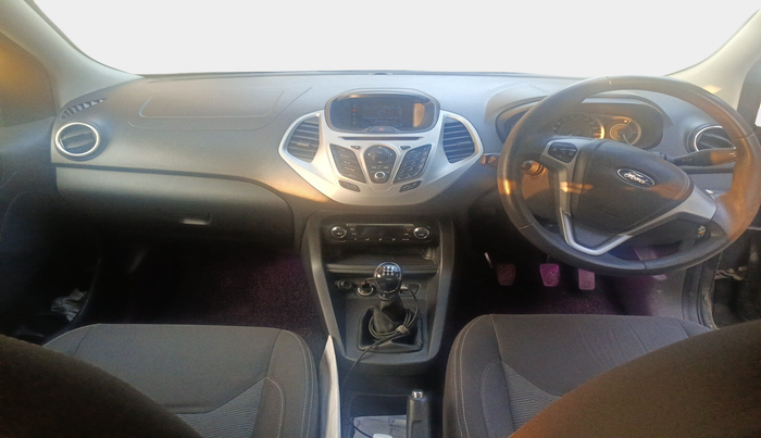 2015 Ford Figo TITANIUM 1.2 PETROL, Petrol, Manual, 1,20,575 km, interior