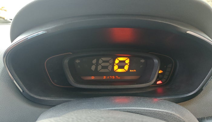 2018 Renault Kwid RXT 1.0 AMT, Petrol, Automatic, 31,757 km, interior