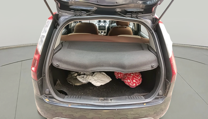 2011 Ford Figo TITANIUM 1.2 PETROL, Petrol, Manual, 70,446 km, exterior