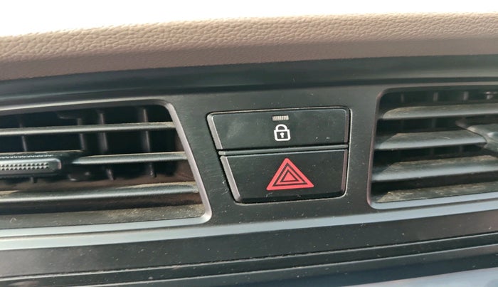 2017 Hyundai Elite i20 ASTA 1.2, Petrol, Manual, 67,898 km, interior