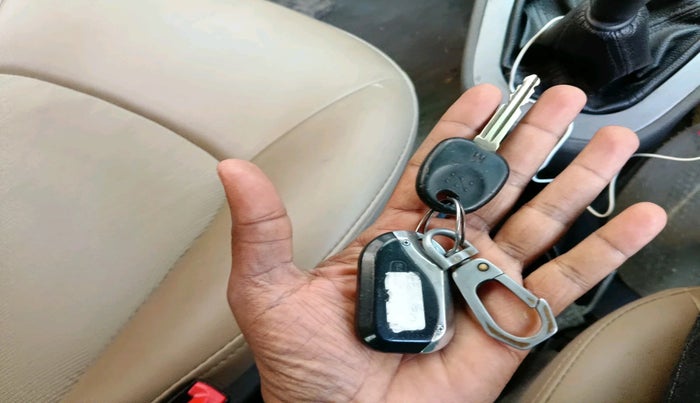 2013 Hyundai Grand i10 MAGNA 1.2 KAPPA VTVT, Petrol, Manual, 1,13,616 km, interior