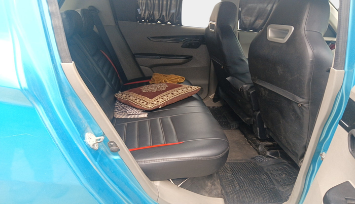 2016 Mahindra Kuv100 K6 D 6 STR, Diesel, Manual, 84,855 km, interior
