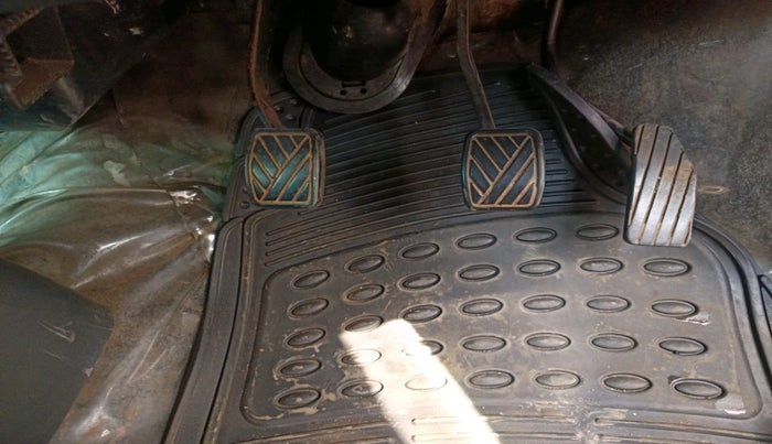 2011 Maruti Wagon R 1.0 LXI, Petrol, Manual, 40,908 km, interior