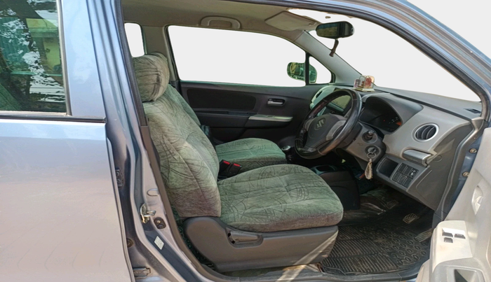 2011 Maruti Wagon R 1.0 LXI, Petrol, Manual, 40,908 km, interior