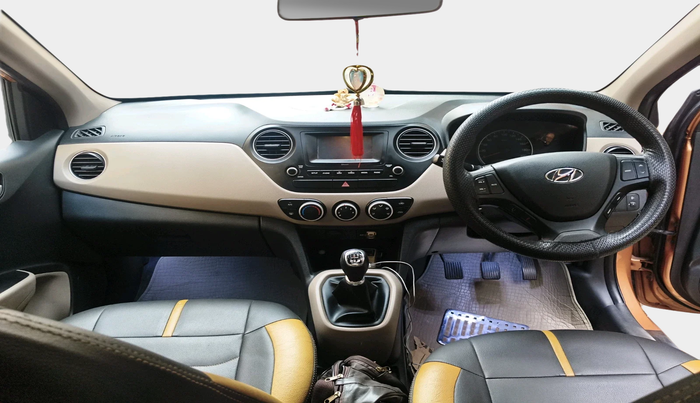 2017 Hyundai Grand i10 SPORTZ 1.2 KAPPA VTVT, Petrol, Manual, 37,561 km, interior