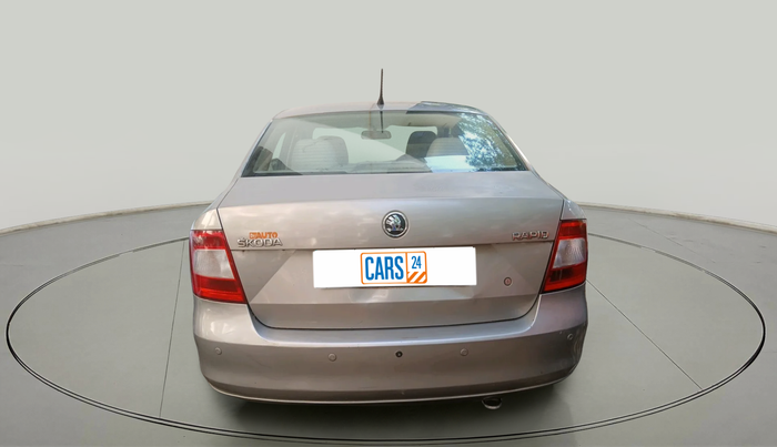 2014 Skoda Rapid AMBITION 1.6 MPI MT PLUS, Petrol, Manual, 82,230 km, exterior