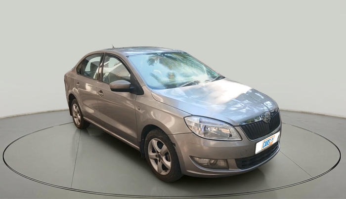 2014 Skoda Rapid AMBITION 1.6 MPI MT PLUS, Petrol, Manual, 82,230 km, exterior