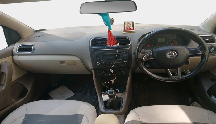 2014 Skoda Rapid AMBITION 1.6 MPI MT PLUS, Petrol, Manual, 82,230 km, interior