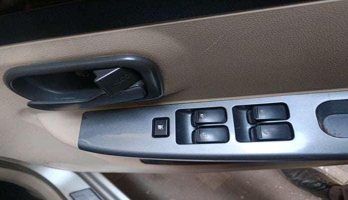 2013 Chevrolet Enjoy 1.3 LS 8 STR, Diesel, Manual, 1,37,828 km, interior