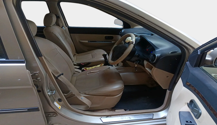 2013 Chevrolet Enjoy 1.3 LS 8 STR, Diesel, Manual, 1,37,828 km, interior