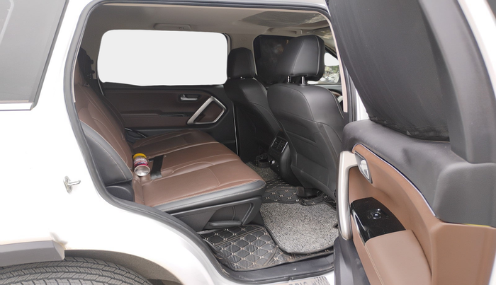 2023 Mahindra SCORPIO-N Z8 PETROL AT 7 STR, Petrol, Automatic, 14,742 km, interior