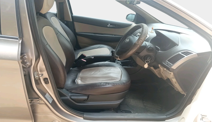 2012 Hyundai i20 MAGNA 1.2, Petrol, Manual, 29,058 km, interior