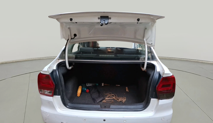 2017 Volkswagen Ameo TRENDLINE 1.2L, Petrol, Manual, 69,344 km, exterior