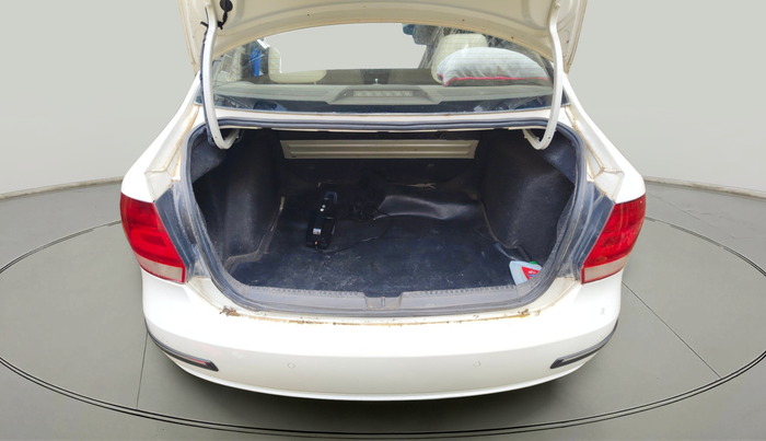 2013 Volkswagen Vento HIGHLINE PETROL AT, Petrol, Automatic, 65,215 km, exterior