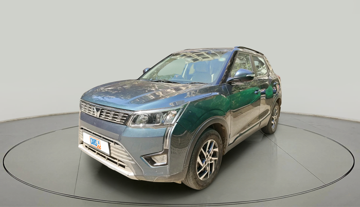 2022 Mahindra XUV300 W8 (O) 1.5 DIESEL AMT, Diesel, Automatic, 89,478 km, exterior